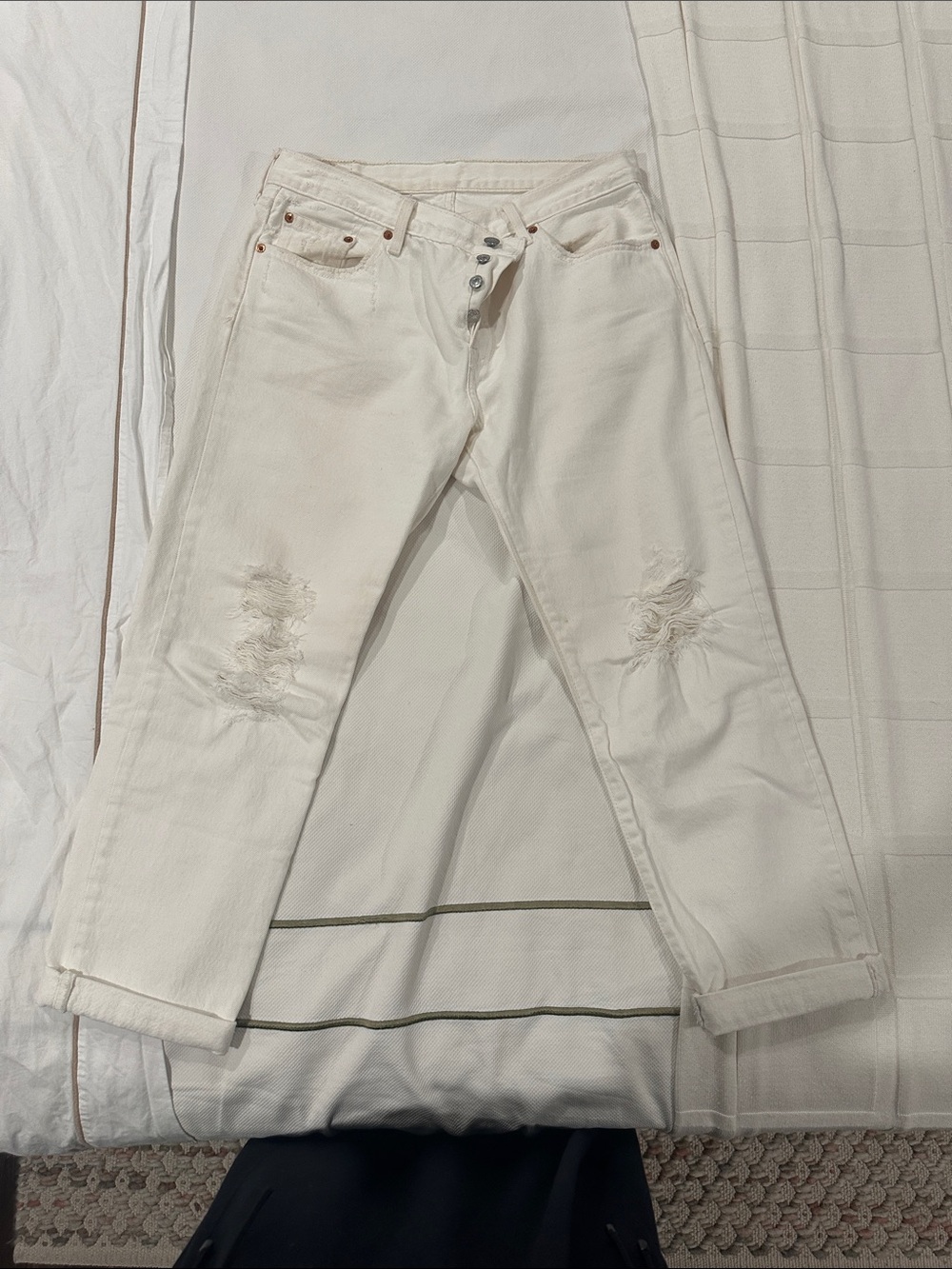 Levi's White Boyfriend Jeans with Distressed Knees